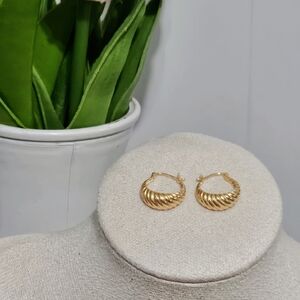 18k real saudi gold croissant hoop earrings